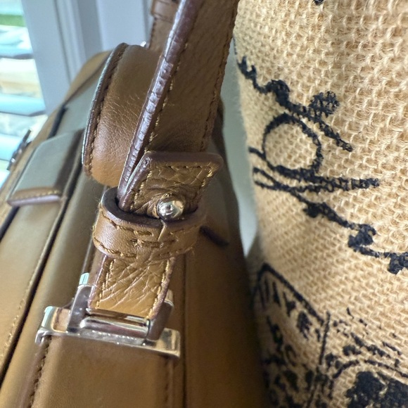 Salvatore Ferragamo Brown Leather Bag - Picture 5 of 16